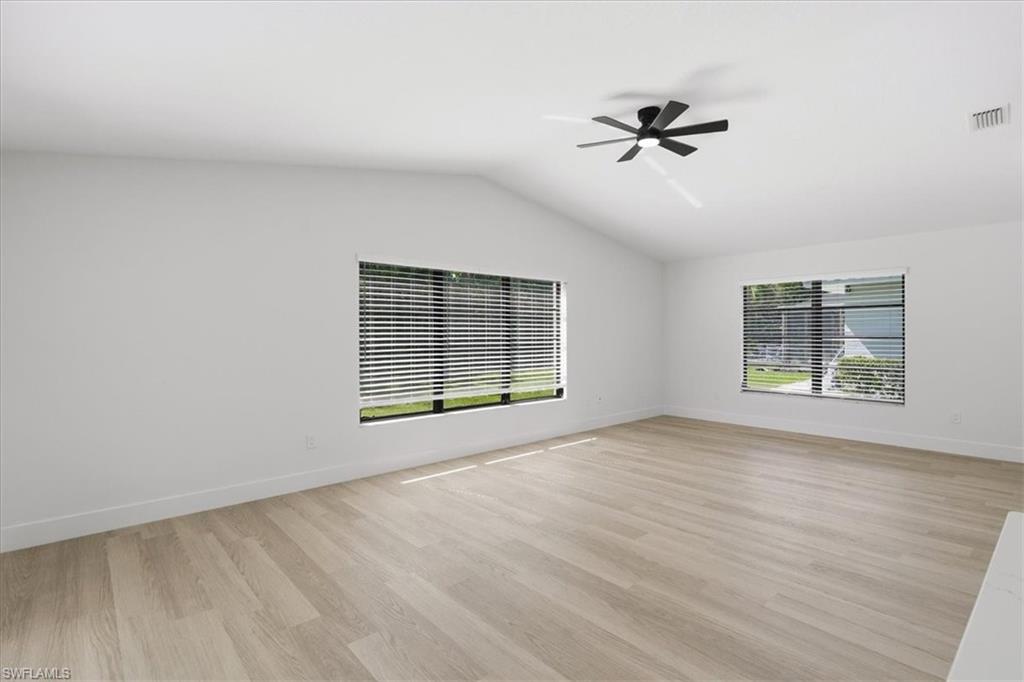 COUNTRY OAKS - Residential