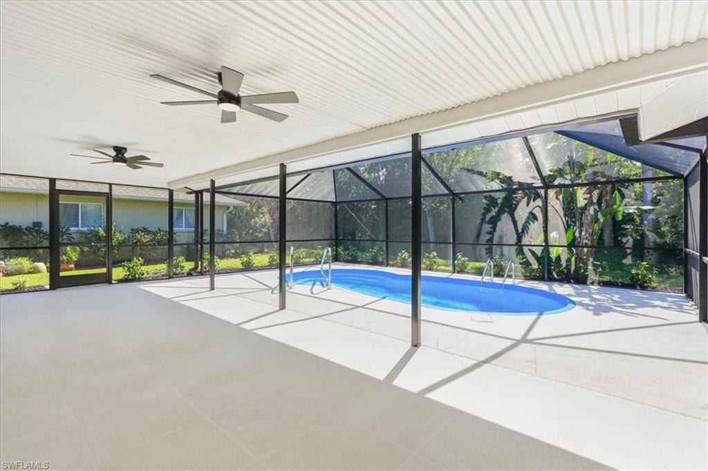COUNTRY OAKS - Residential