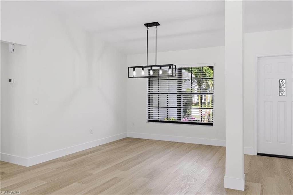 COUNTRY OAKS - Residential