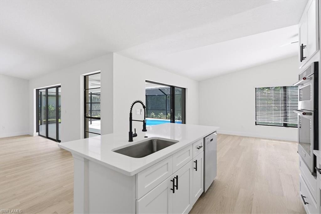 COUNTRY OAKS - Residential