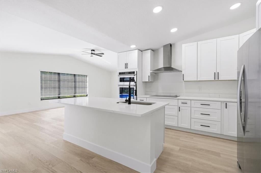 COUNTRY OAKS - Residential