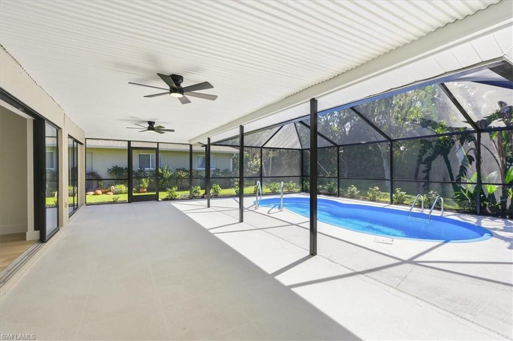 COUNTRY OAKS - Residential
