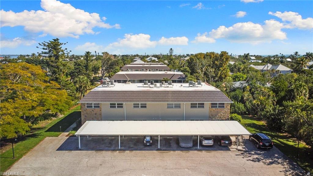 CAPTAINS WALK - Residential