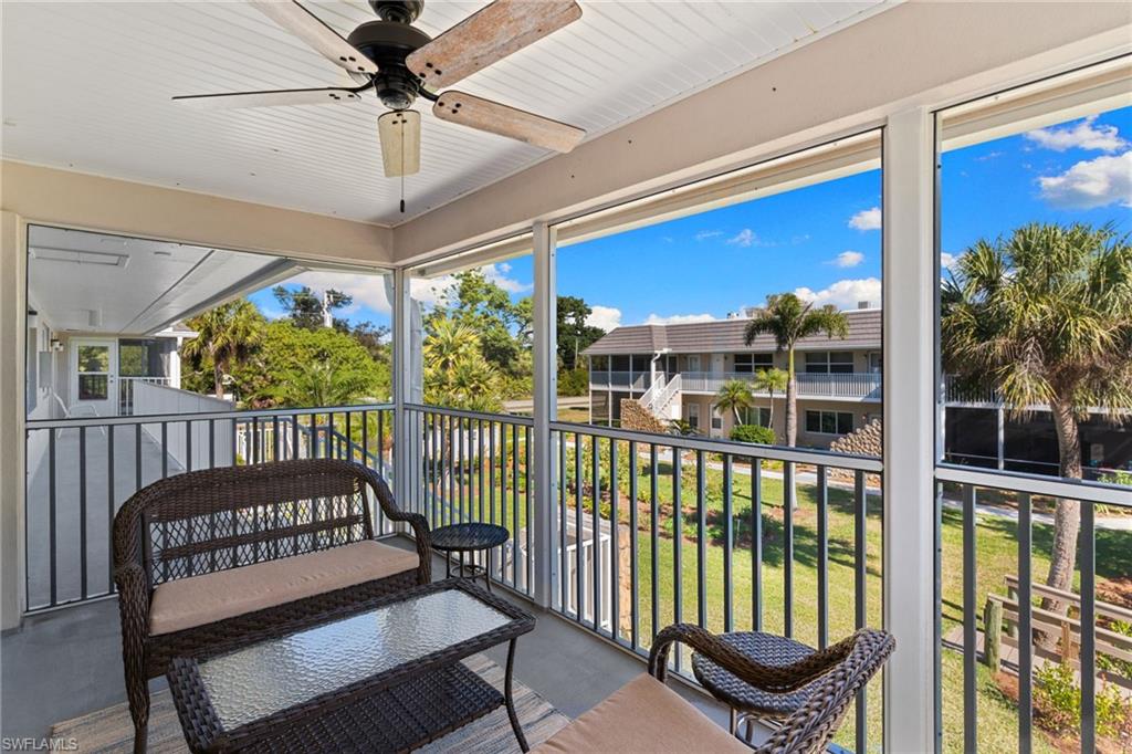 CAPTAINS WALK - Residential