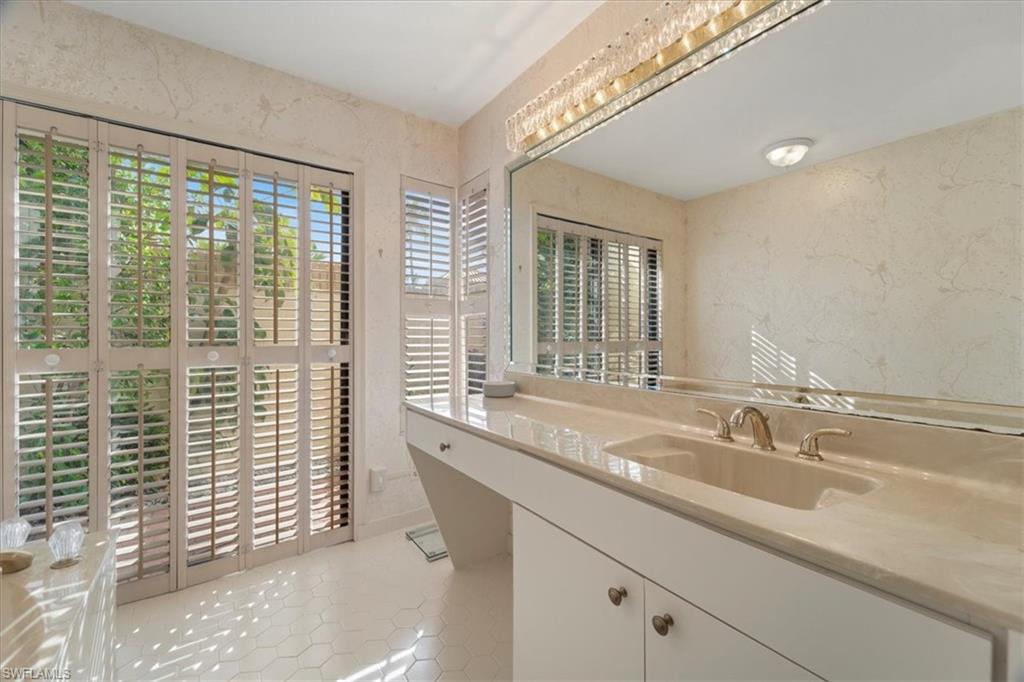 INTERLACHEN - Residential