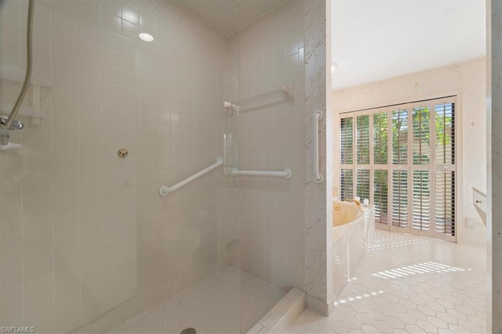 INTERLACHEN - Residential