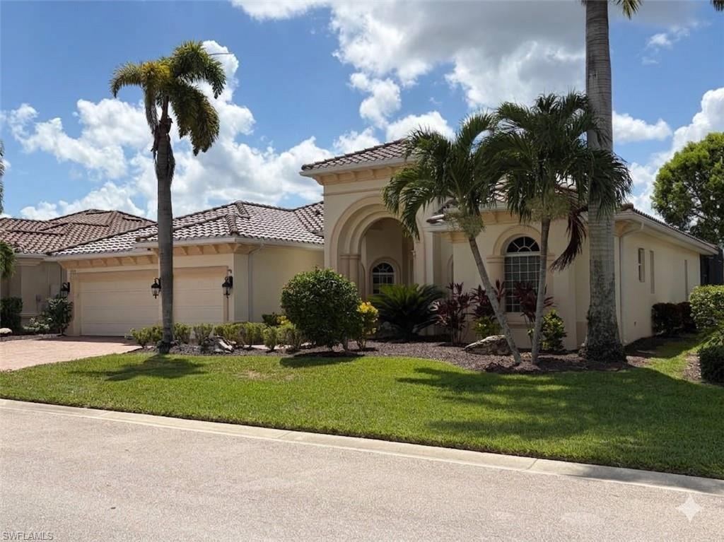 BELLE LAGO - Residential