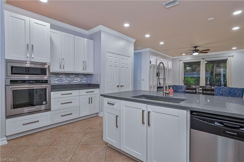 GLADIOLUS PRESERVE - Residential