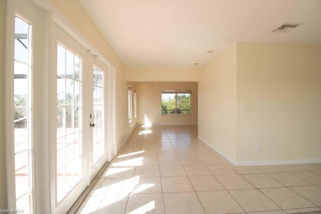 CHARLOTTE SHORES - Residential