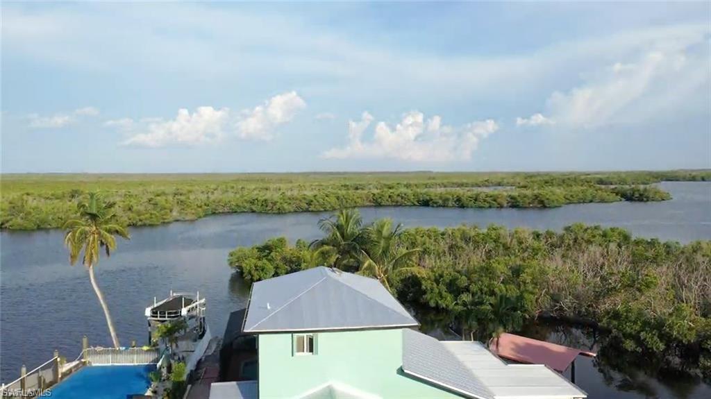 CHARLOTTE SHORES - Residential