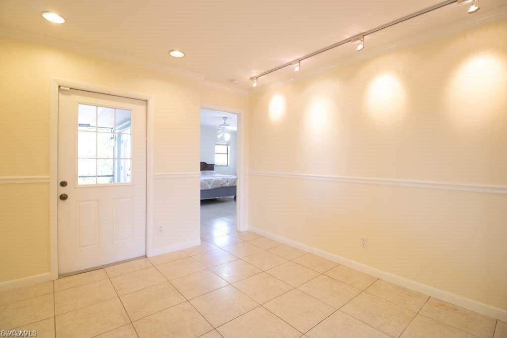 CHARLOTTE SHORES - Residential