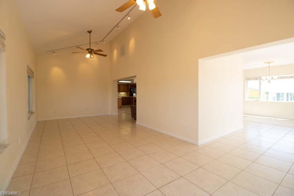 CHARLOTTE SHORES - Residential