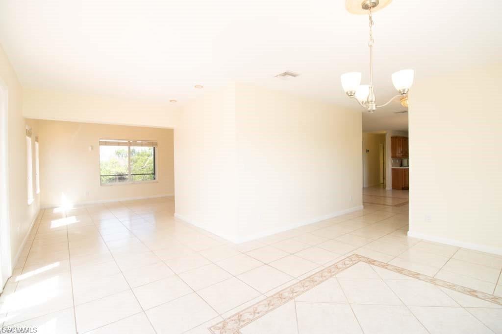 CHARLOTTE SHORES - Residential