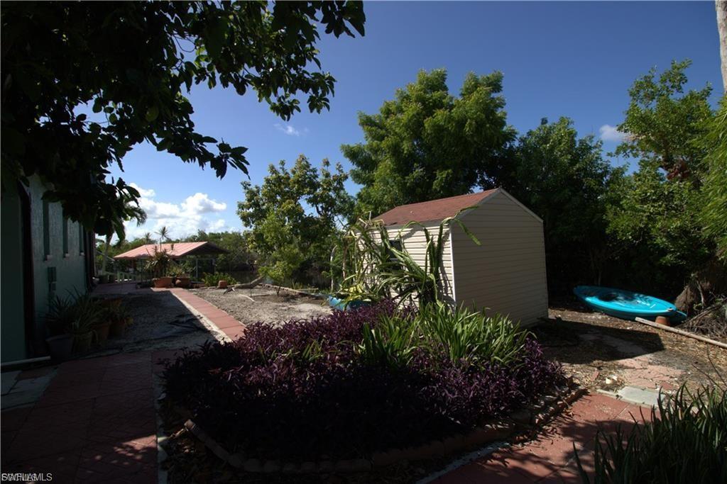 CHARLOTTE SHORES - Residential
