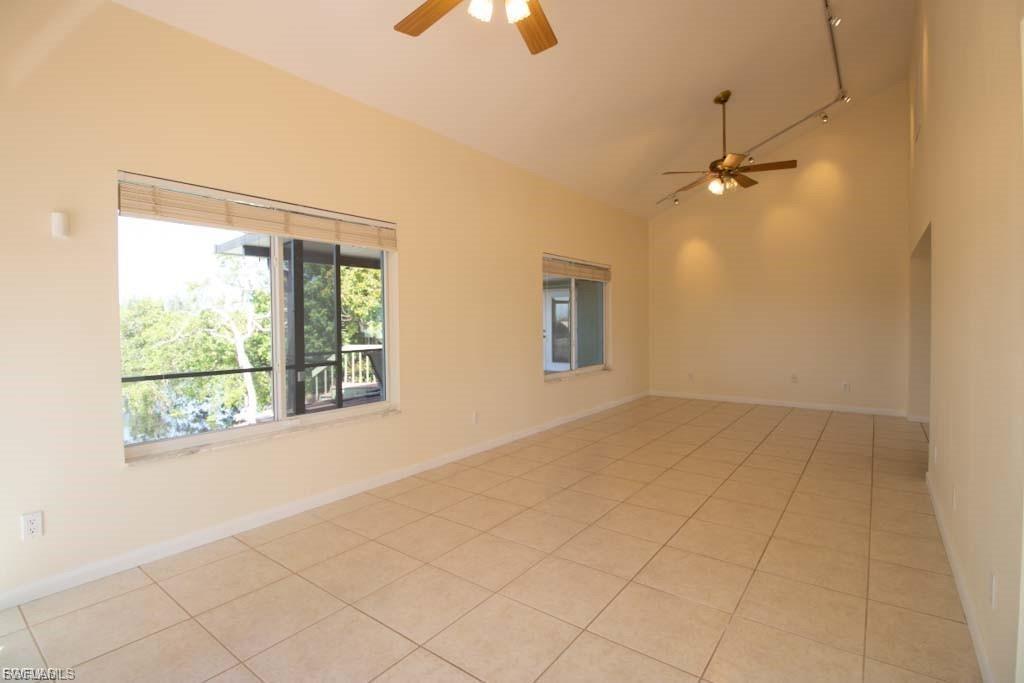 CHARLOTTE SHORES - Residential