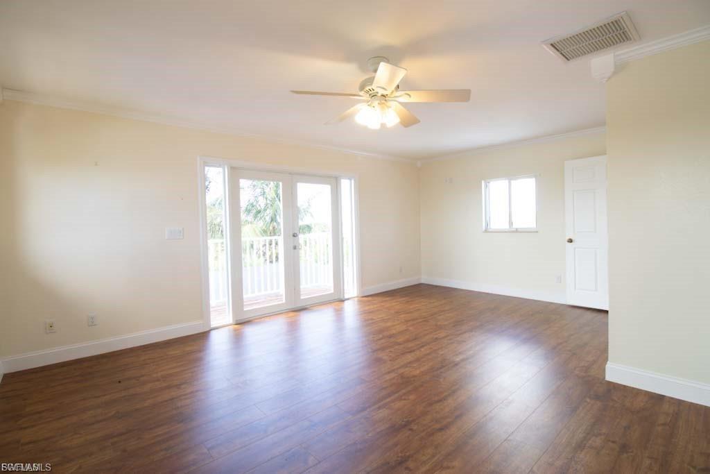 CHARLOTTE SHORES - Residential