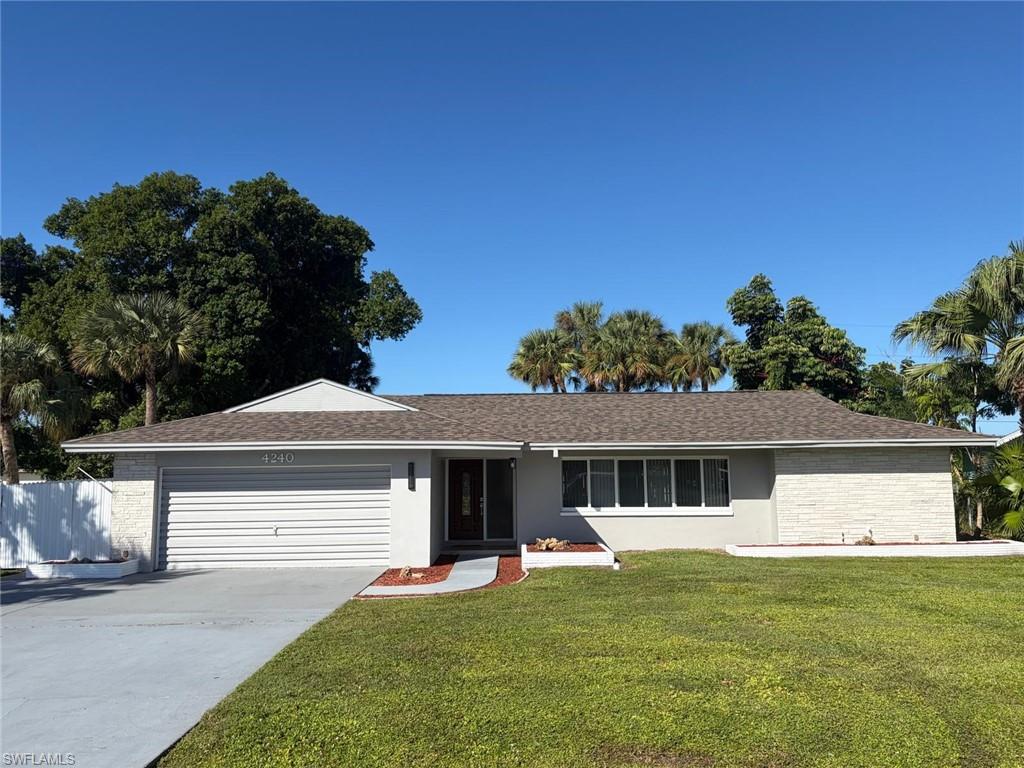 This pool home, is on oversized corner lot, has all assessments in and pay, beautifully updated living spaces, screened lanai, and private mother-in-law suite.