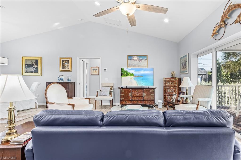 BELLE MEADE - Residential