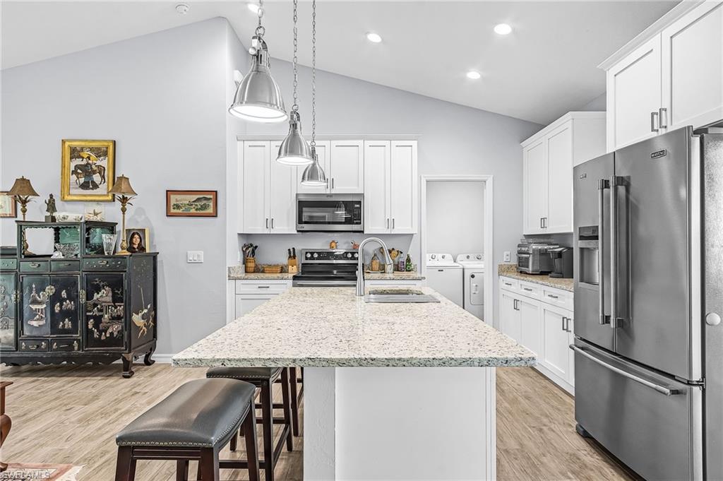 BELLE MEADE - Residential