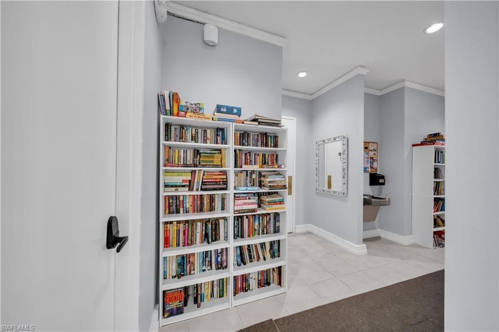 SILVERLAKES - Residential