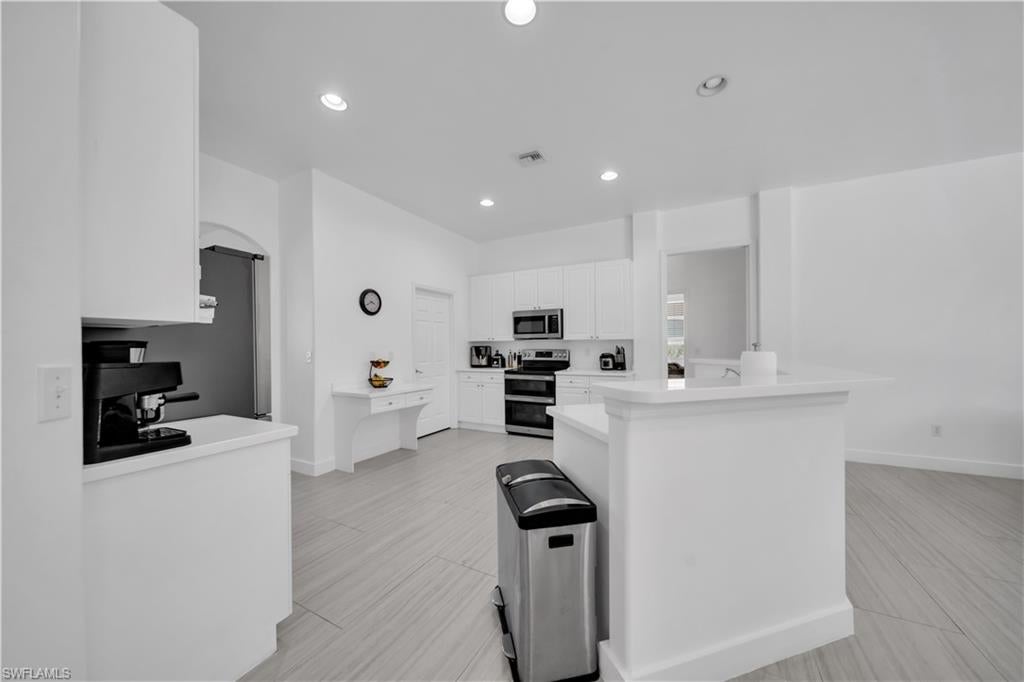 SILVERLAKES - Residential