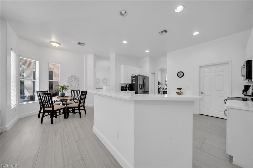 SILVERLAKES - Residential