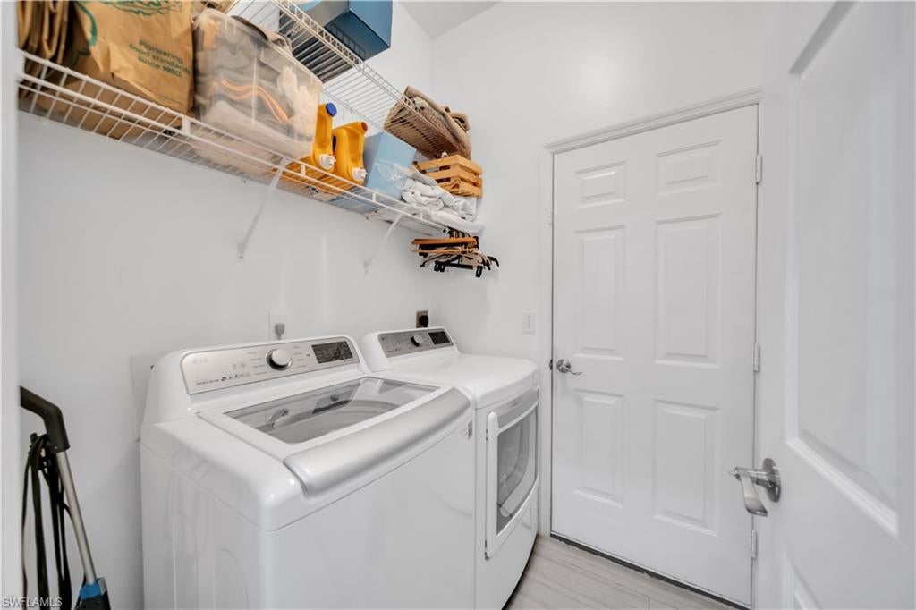 SILVERLAKES - Residential