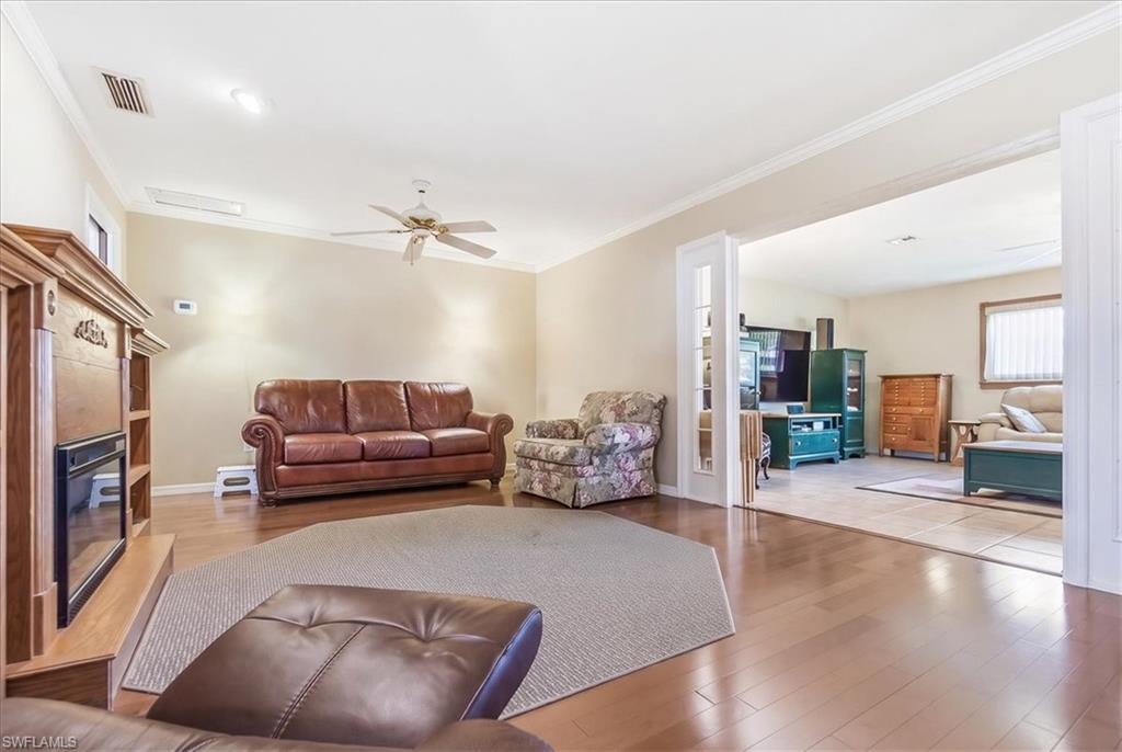 MCGREGOR GROVES - Residential