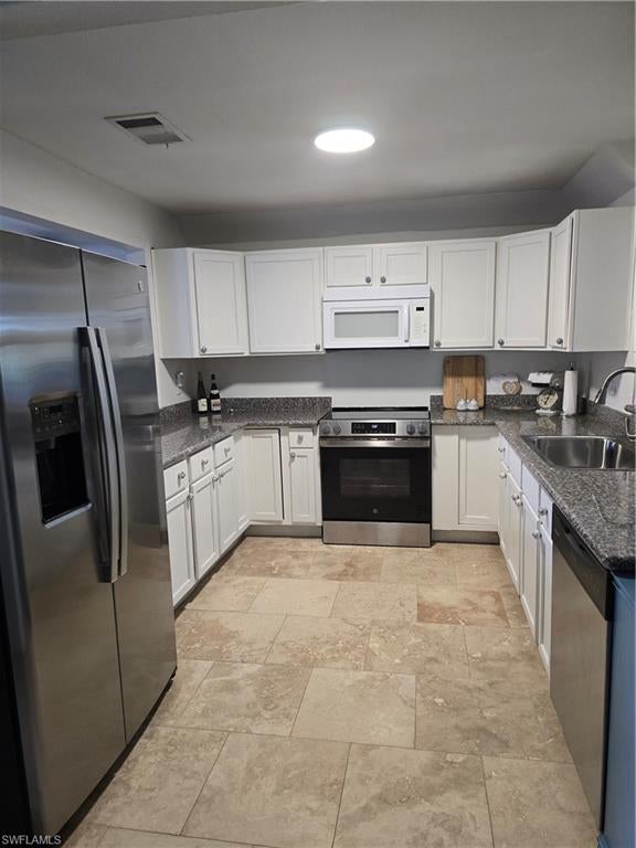 WILLOW LAKE - Residential