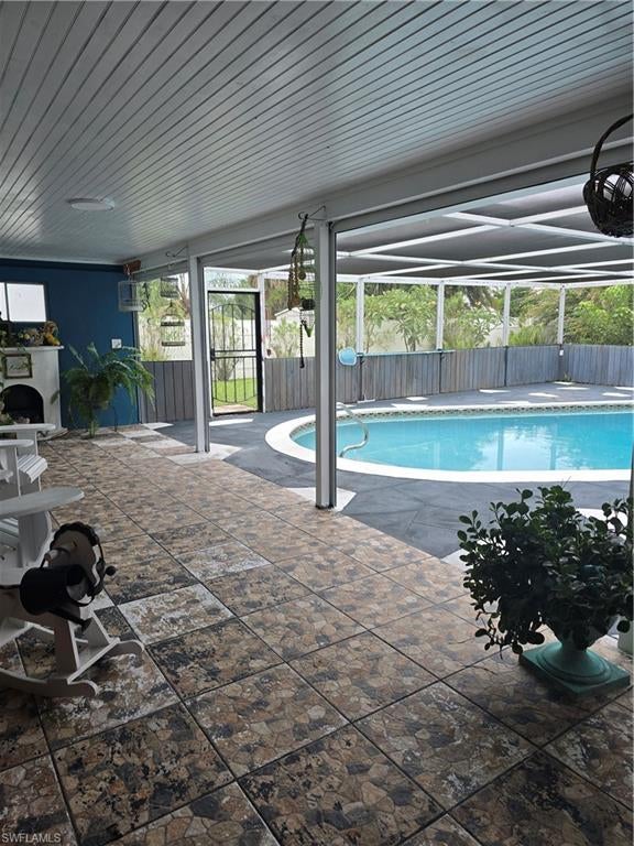WILLOW LAKE - Residential