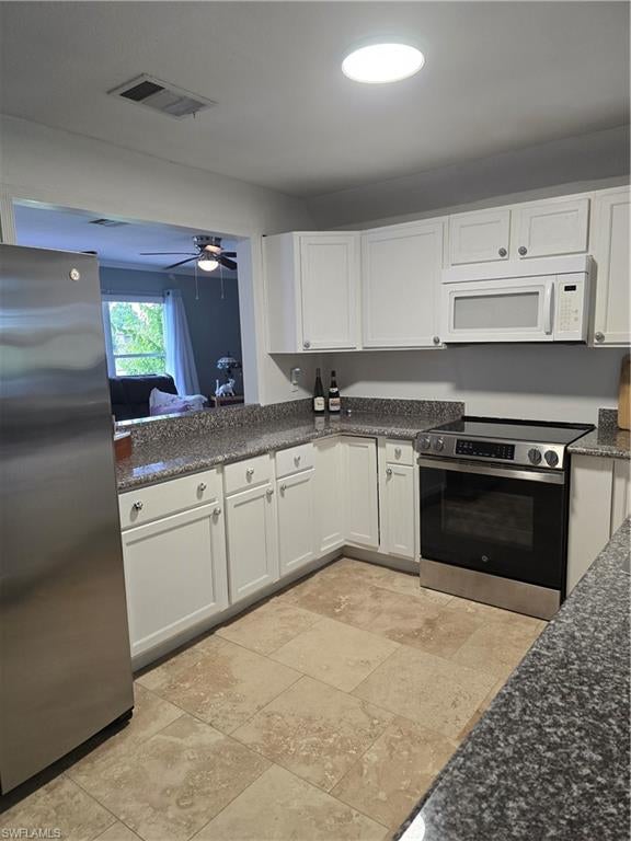 WILLOW LAKE - Residential