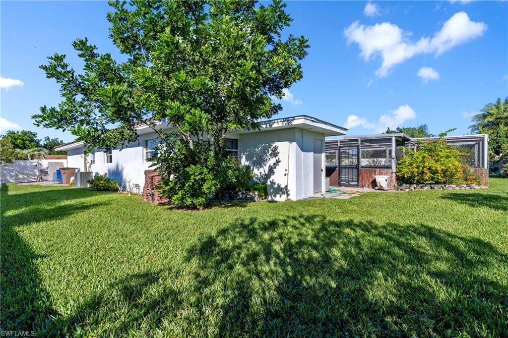 WILLOW LAKE - Residential