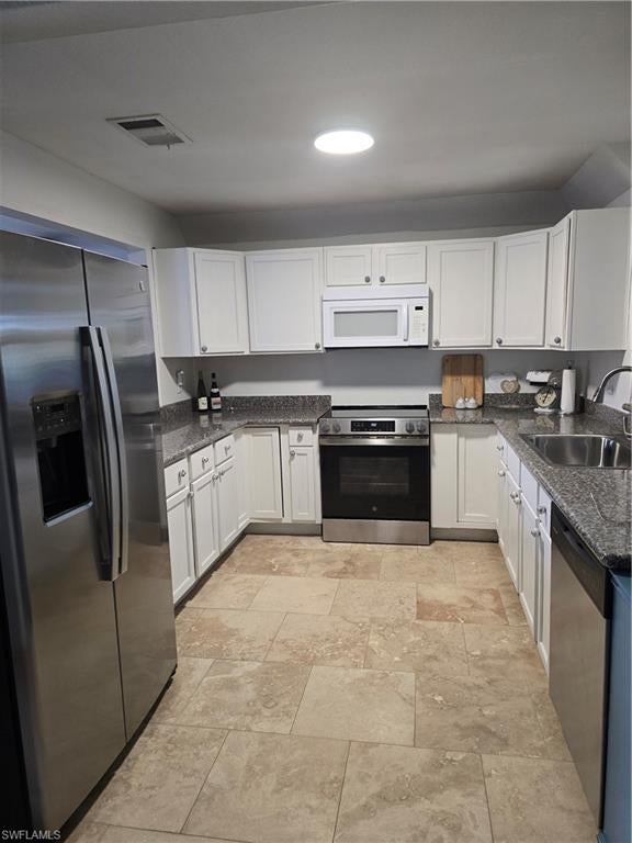 WILLOW LAKE - Residential