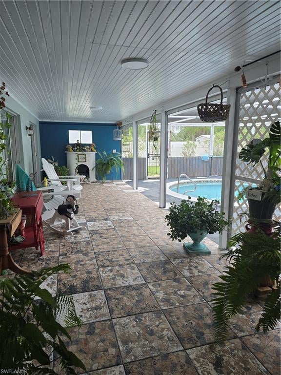 WILLOW LAKE - Residential