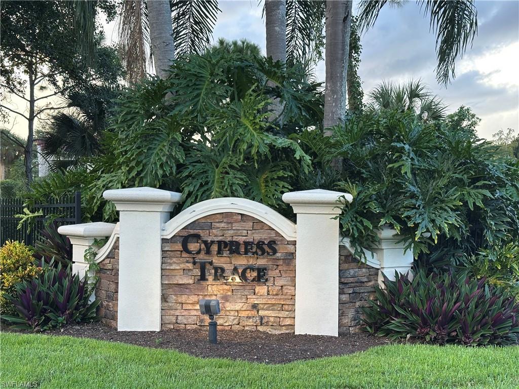 CYPRESS TRACE - Residential