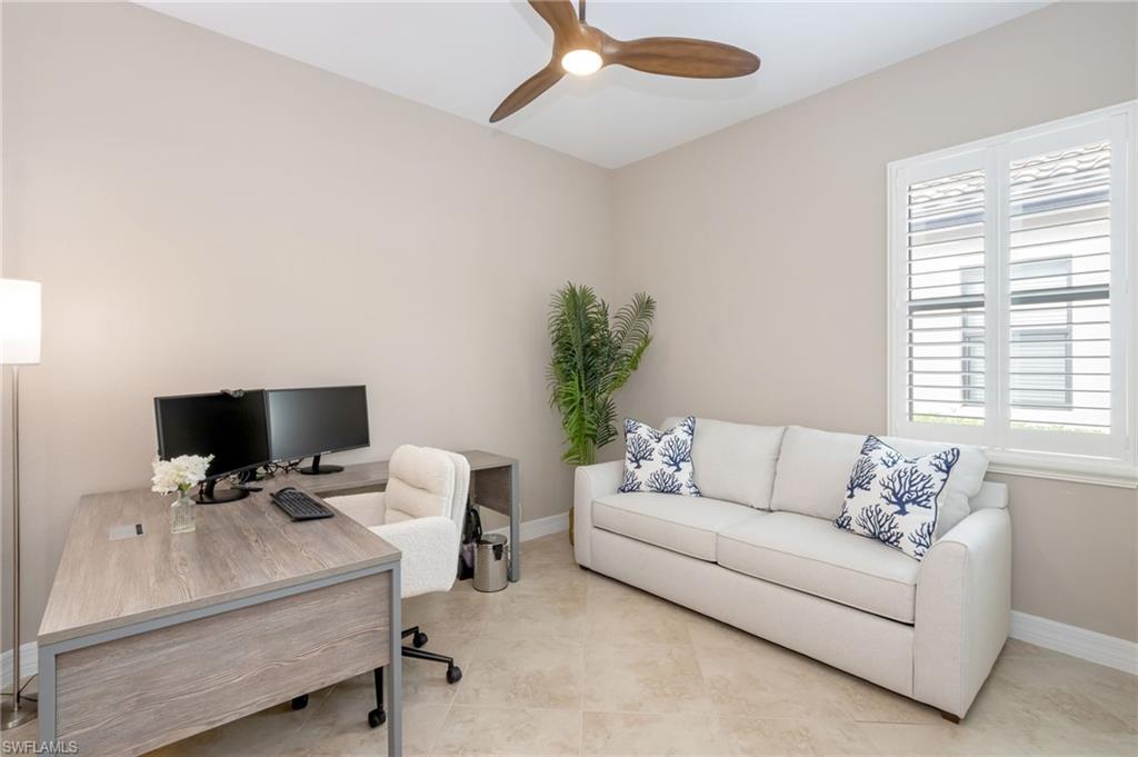 TWIN EAGLES - Residential