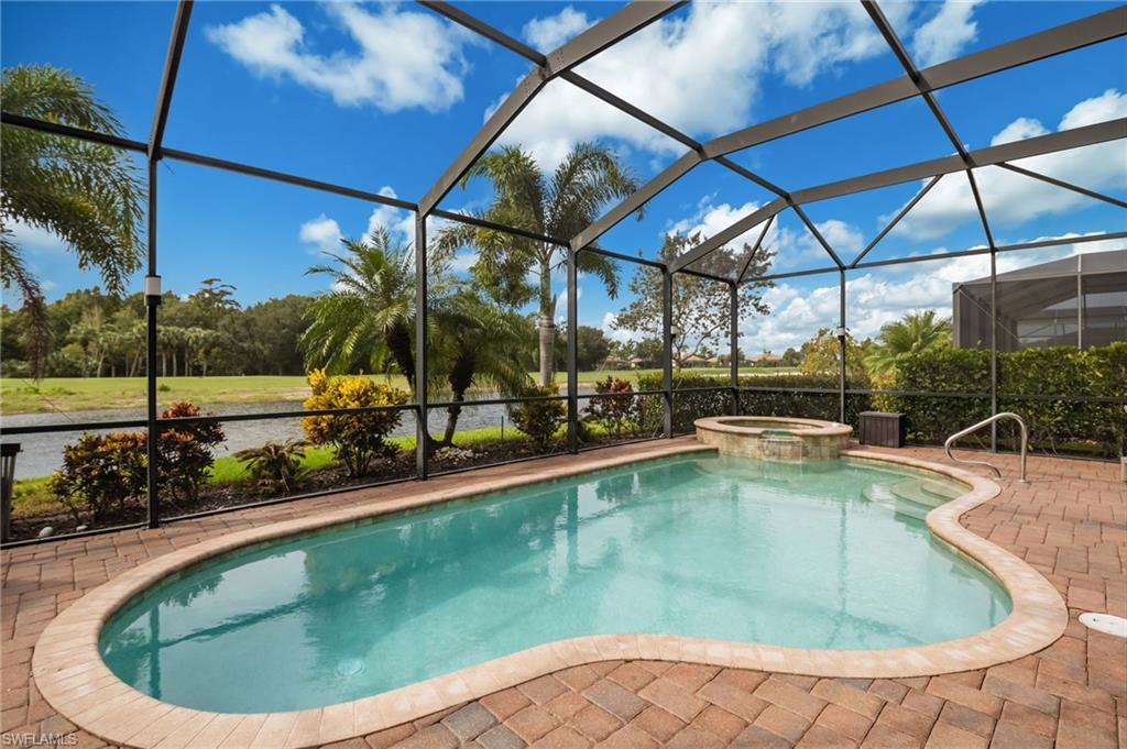 TWIN EAGLES - Residential