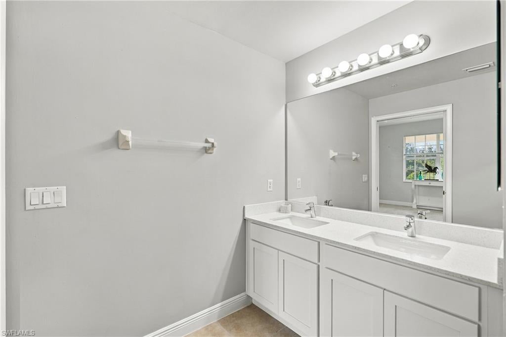 ISLES OF PORTO VISTA - Residential