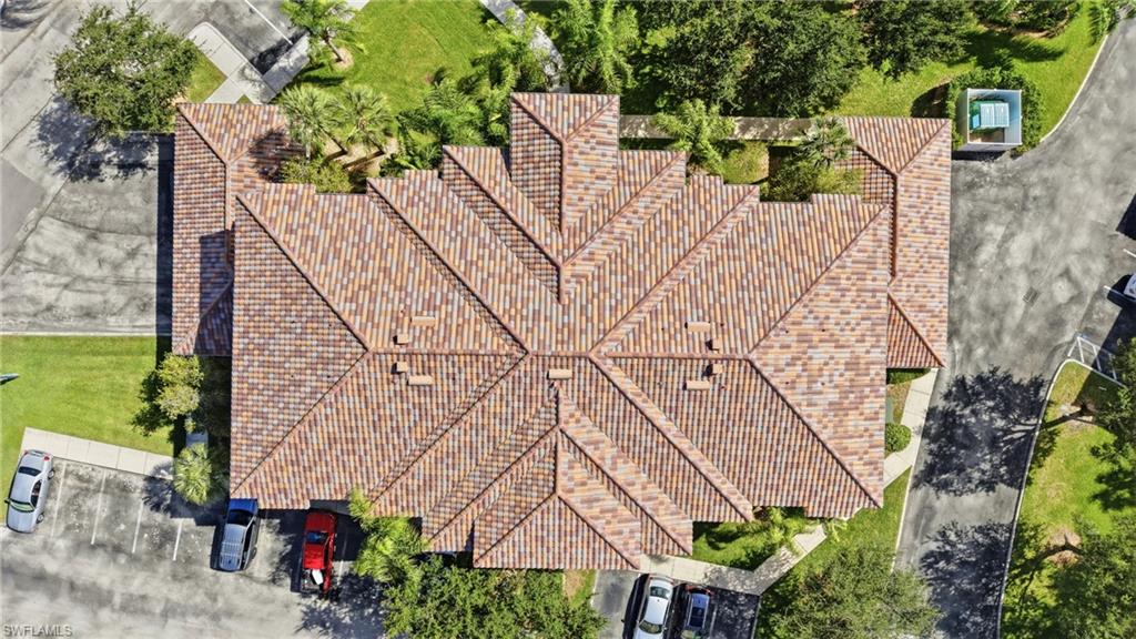 ISLES OF PORTO VISTA - Residential