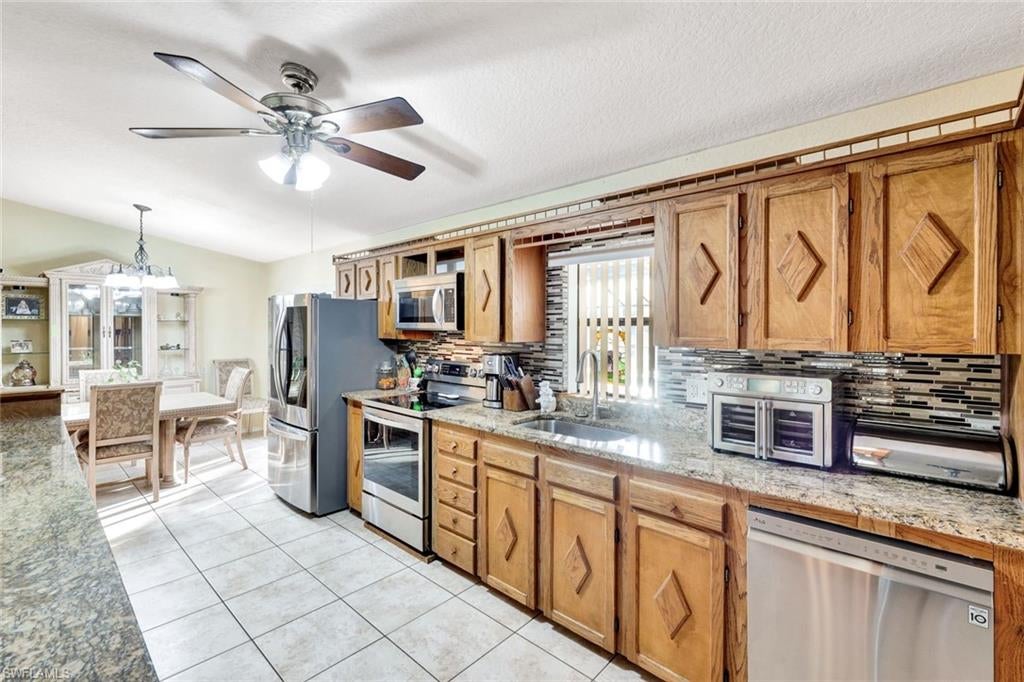 NORTH FORT MYERS - Residential