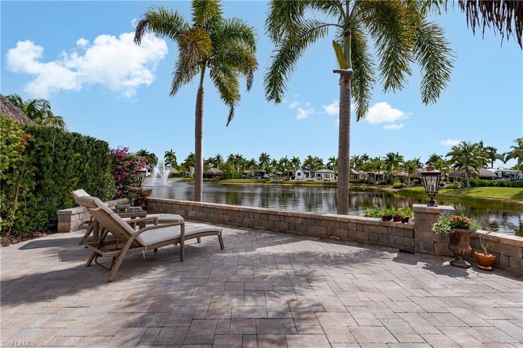 NAPLES MOTORCOACH RESORT - Land