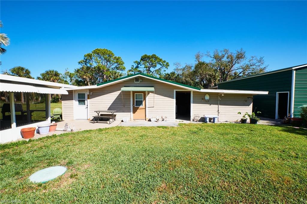 TAMIAMI TERRACE - Residential