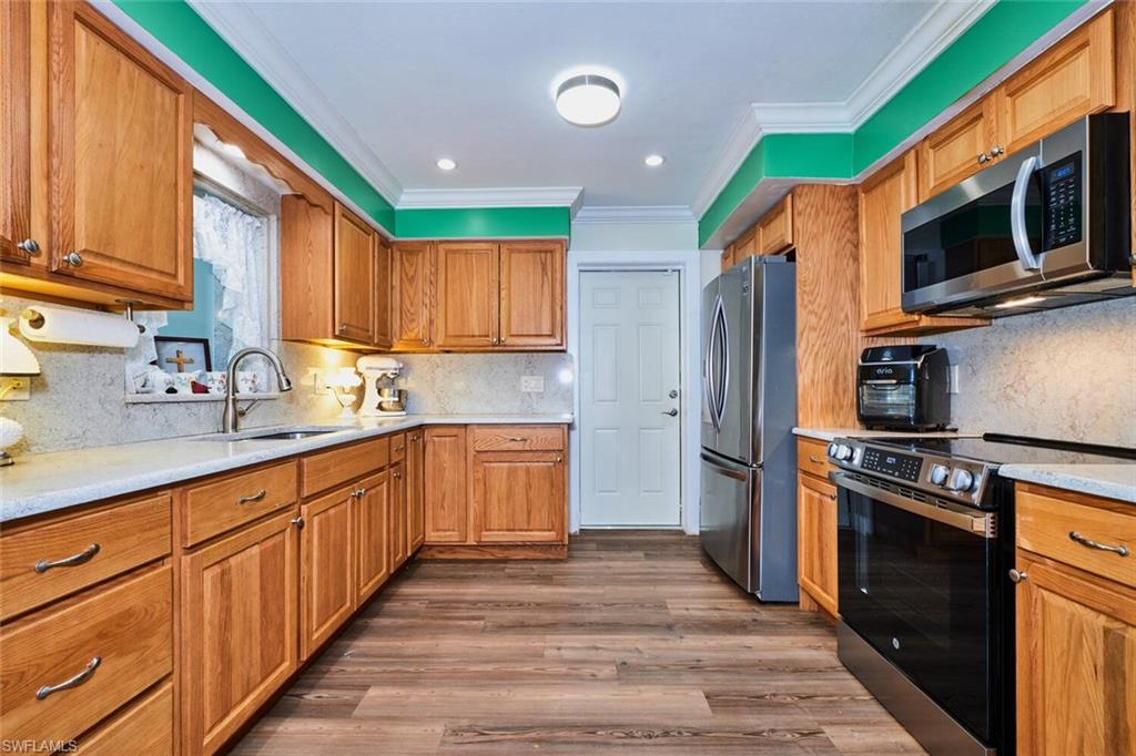 TAMIAMI TERRACE - Residential