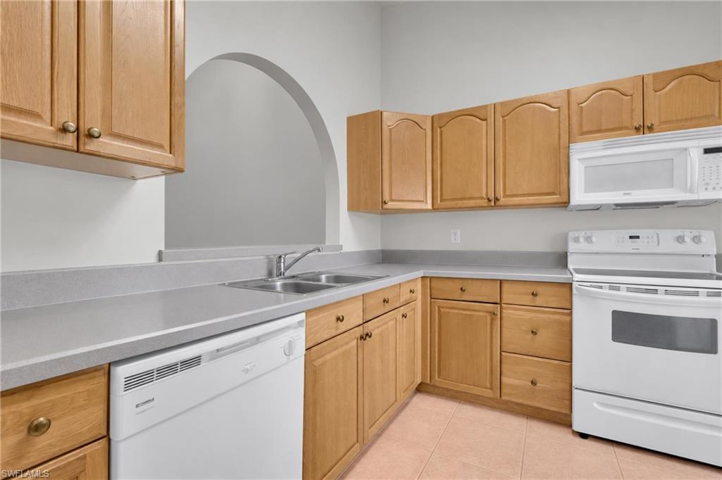 WESTMINSTER CONDO - Residential