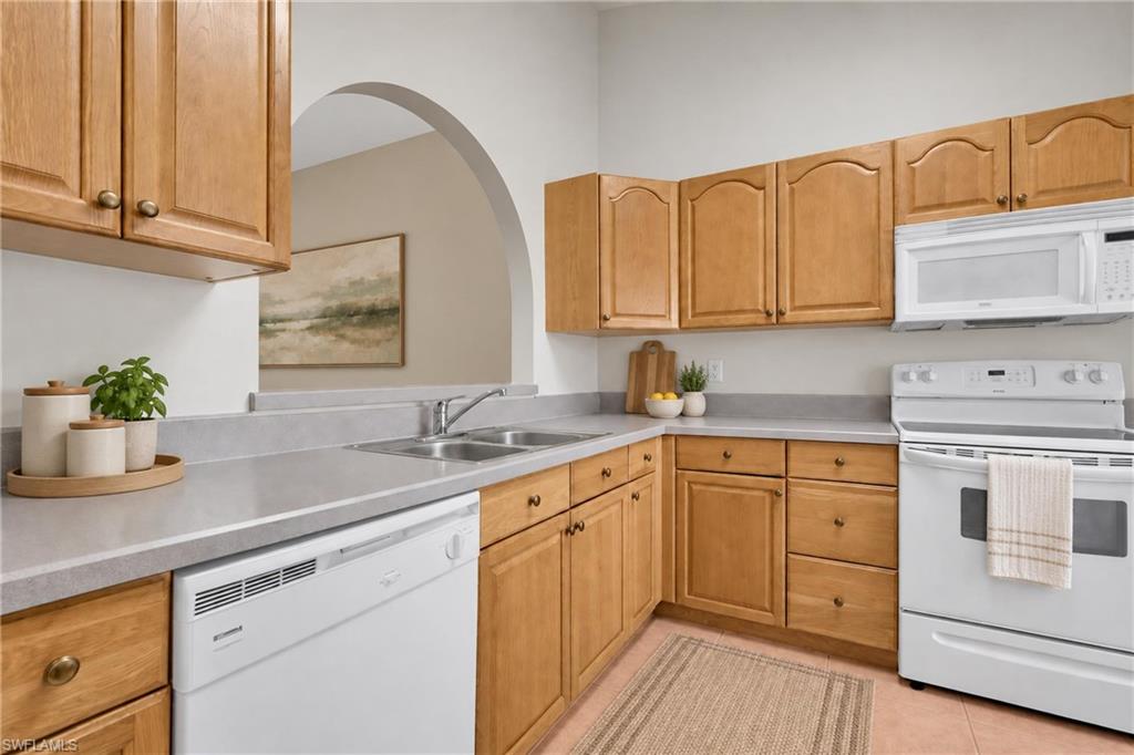 WESTMINSTER CONDO - Residential