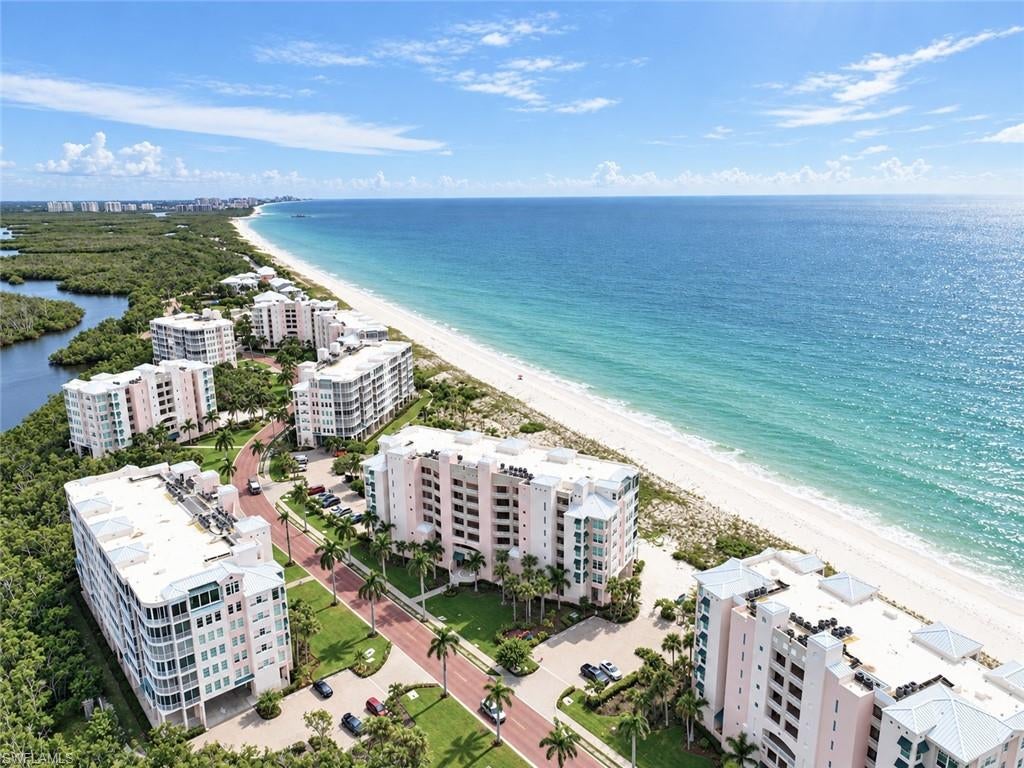 BAREFOOT BEACH CLUB - Residential