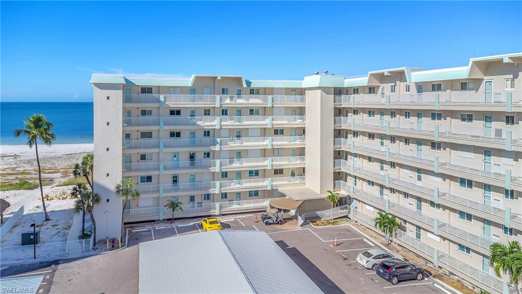 LEONARDO ARMS BEACH CLUB - Residential