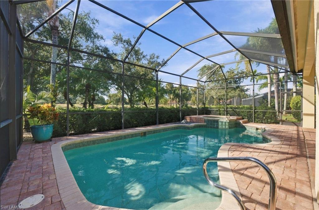TIERRA LAGO - Residential