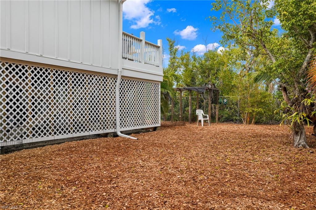 GUMBO LIMBO - Residential
