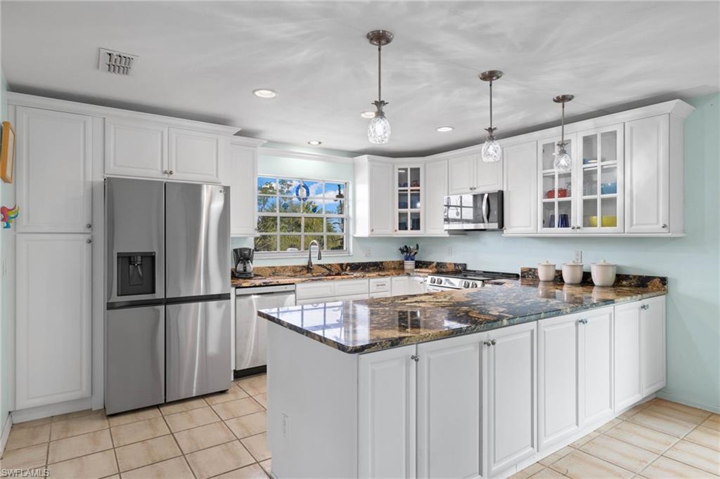 GUMBO LIMBO - Residential